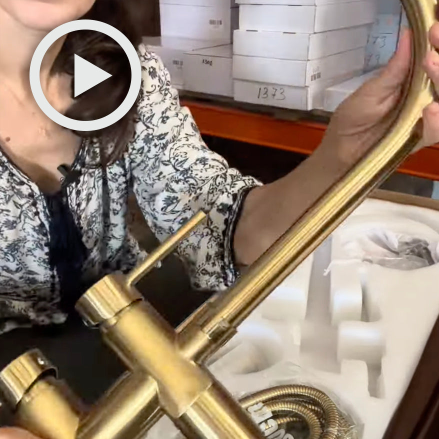 Baterie freestanding cu cadru rotund si rotire 360 grade, auriu nichelat