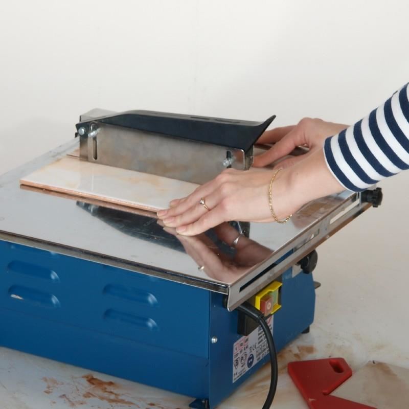 Masina de taiat gresie si faianta, electrica, cu apa, 450 W, 395x385 mm, Dedra