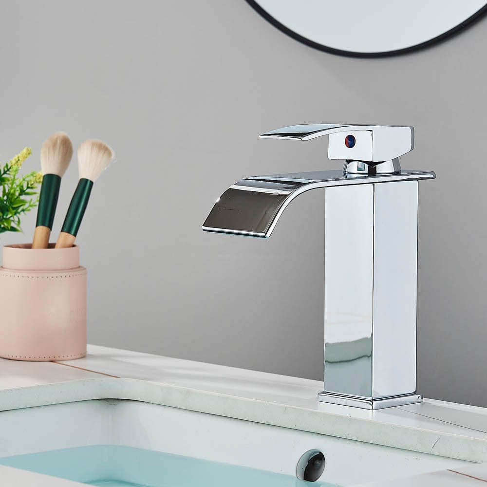 Bateria pentru lavoar, curgere tip cascada, argintiu lucios