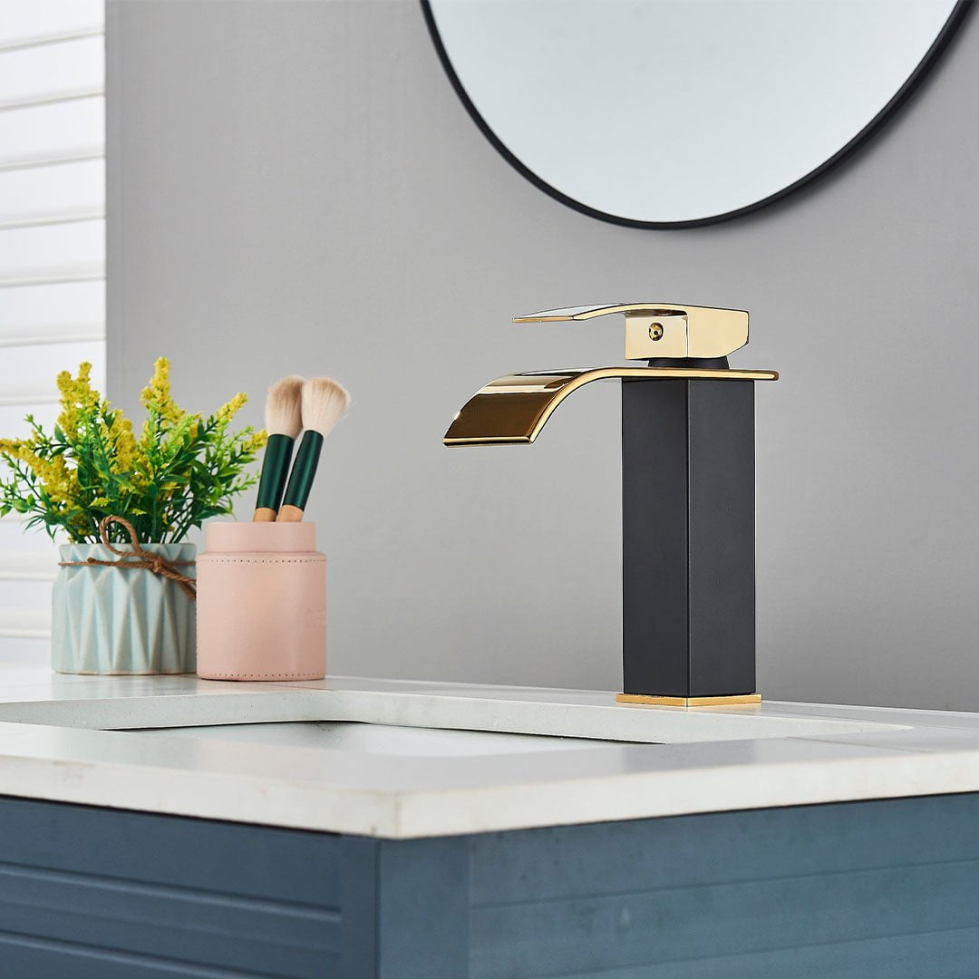 Bateria pentru lavoar, curgere tip cascada, auriu lucios/negru mat