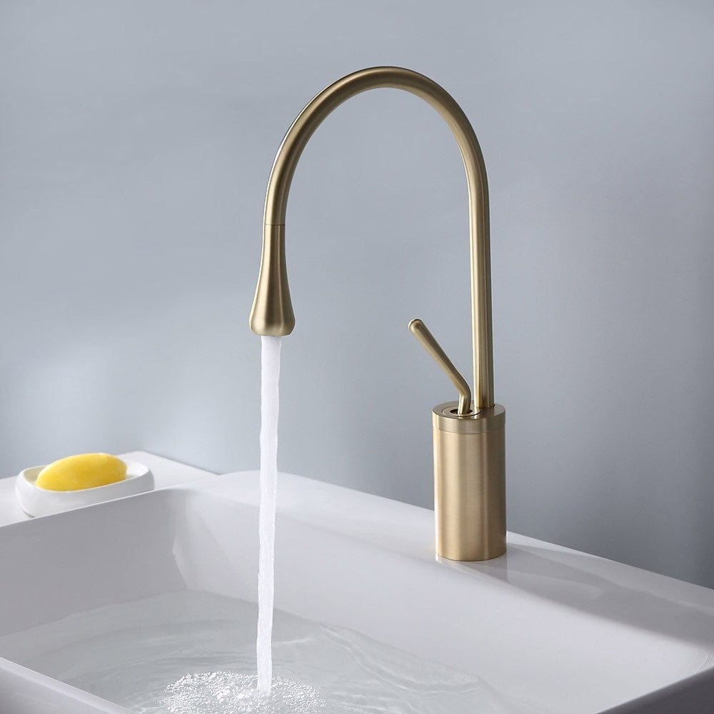 Baterie baie, inalta,auriu, cu monocomanda si pipa flexibila 360 grade, 1264