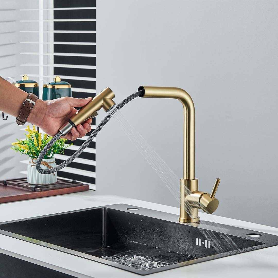 Baterie bucatarie, auriu periat