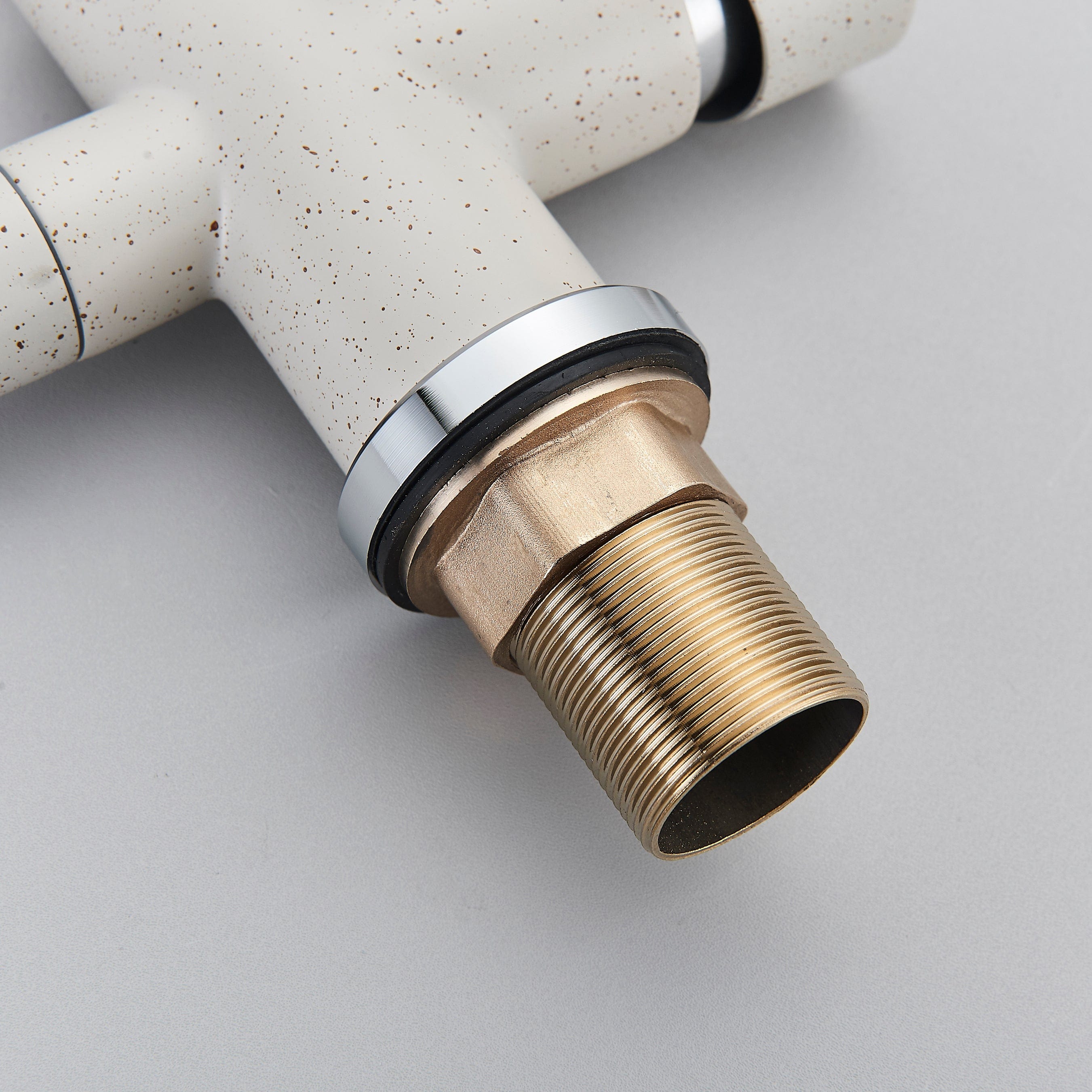 Baterie bucatarie cu 3 cai pentru filtru de purificare, culoare granit cu puncte mici