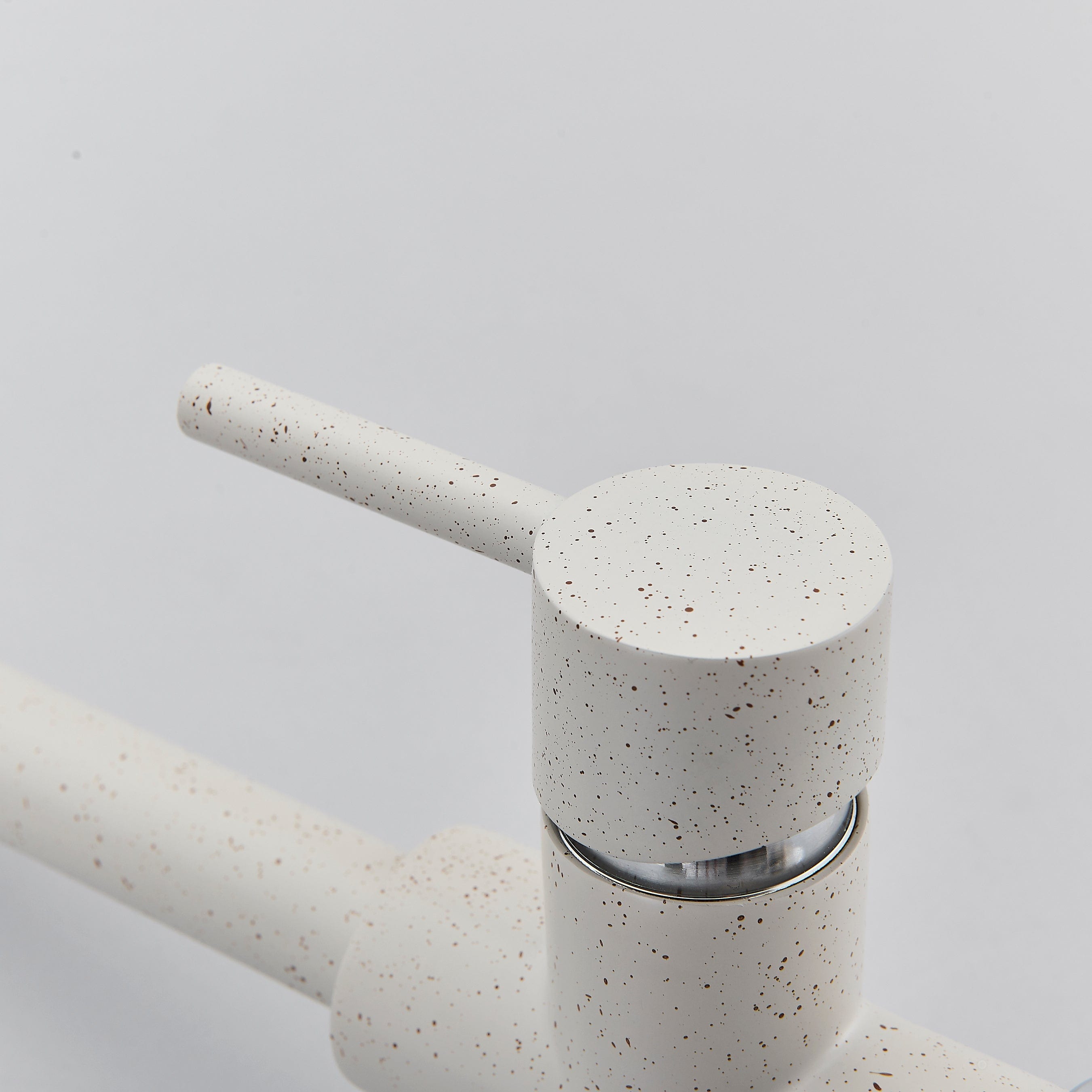 Baterie bucatarie cu 3 cai pentru filtru de purificare, culoare granit cu puncte mici