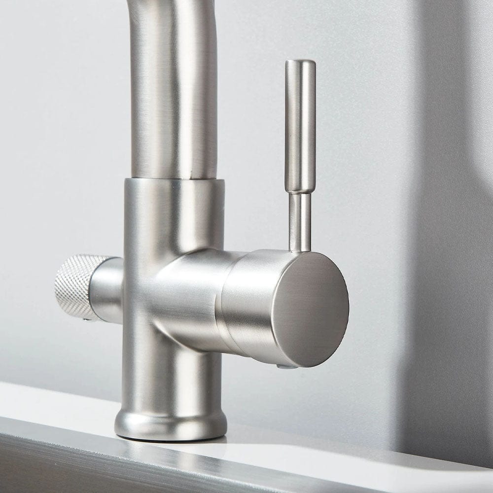 Baterie bucatarie cu 3 cai pentru filtru de purificare si 2 functii de curgere a apei, argintiu/negru