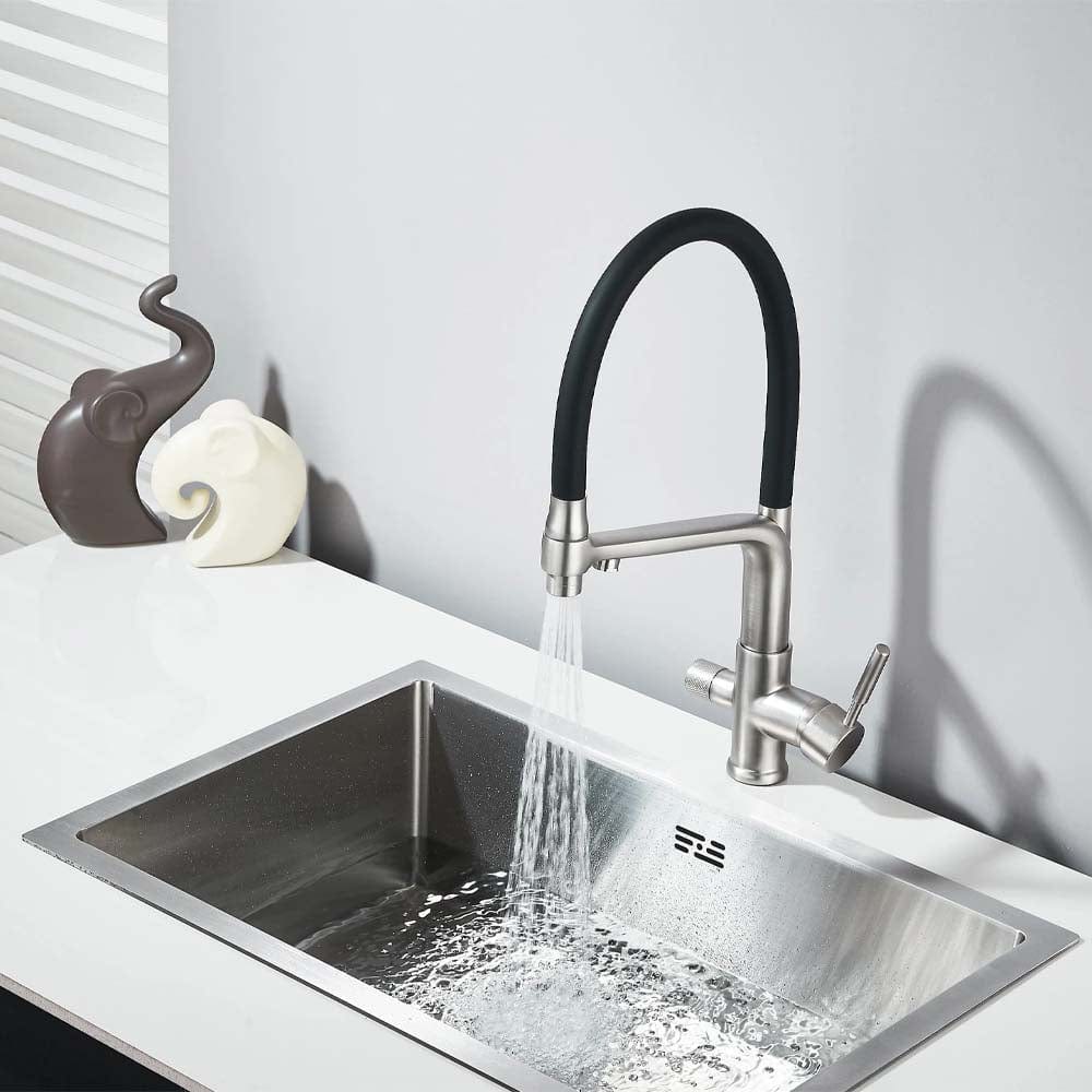 Baterie bucatarie cu 3 cai pentru filtru de purificare si 2 functii de curgere a apei, argintiu/negru