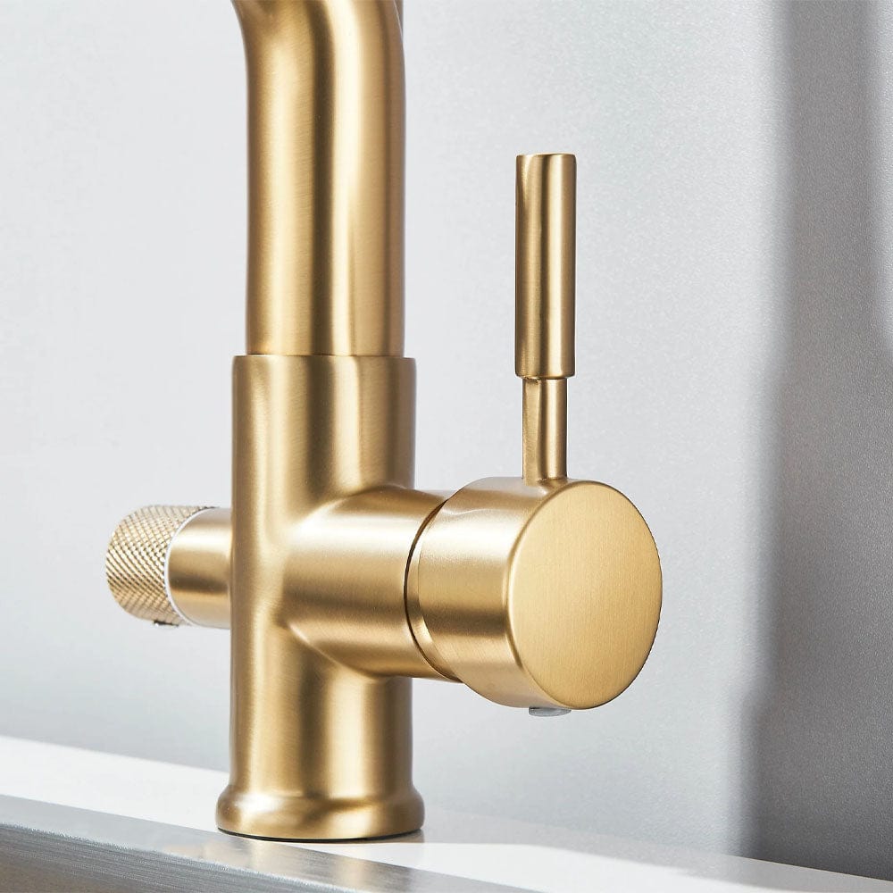 Baterie bucatarie cu 3 cai pentru filtru de purificare si 2 functii de curgere a apei, auriu/negru