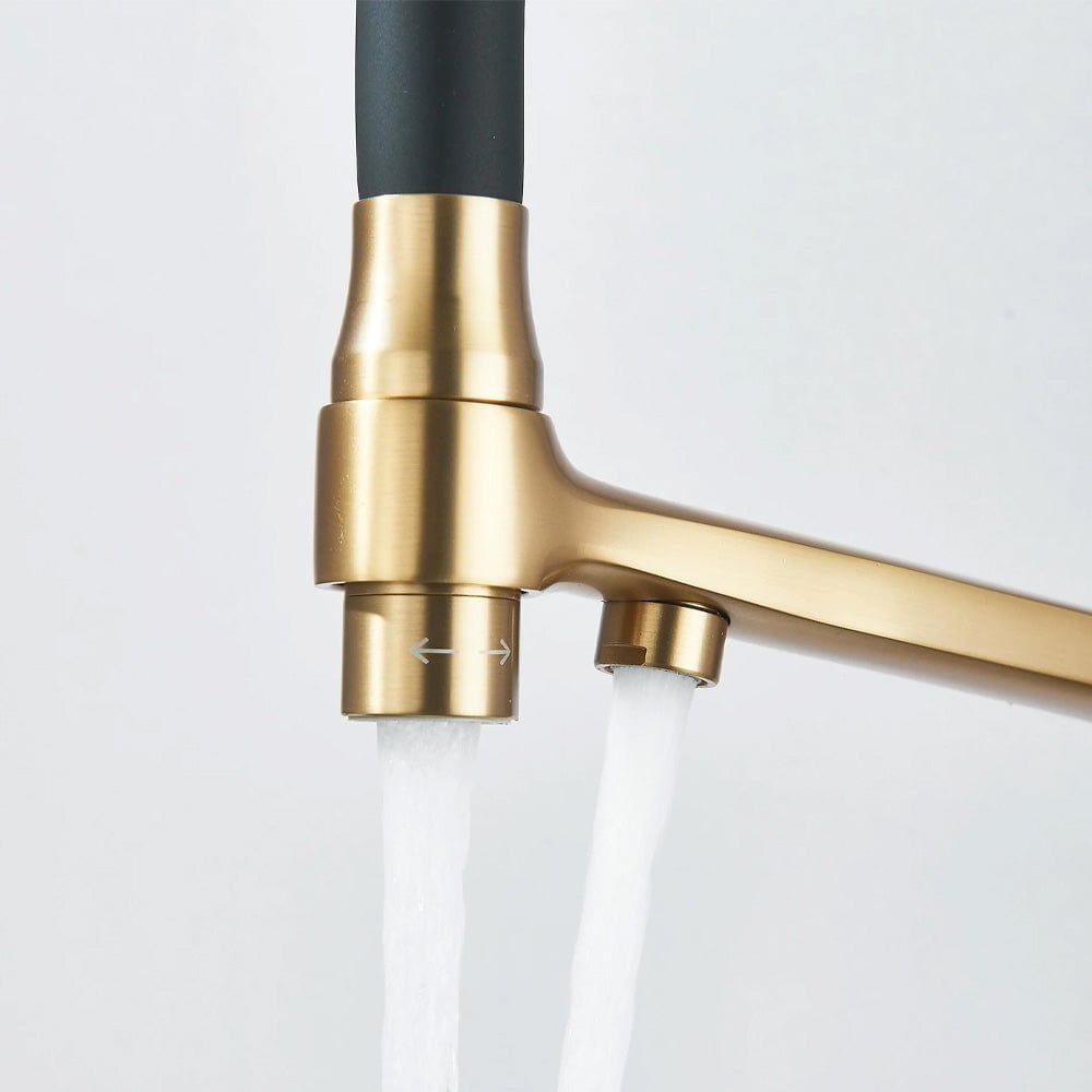 Baterie bucatarie cu 3 cai pentru filtru de purificare si 2 functii de curgere a apei, auriu/negru