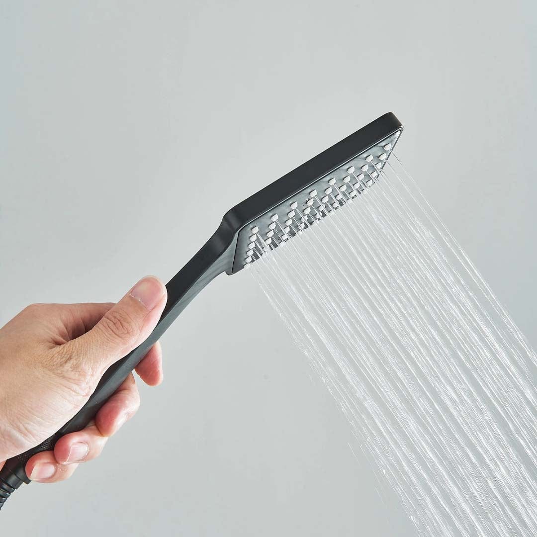 Baterie cada cu robinet tip cascada, negru mat