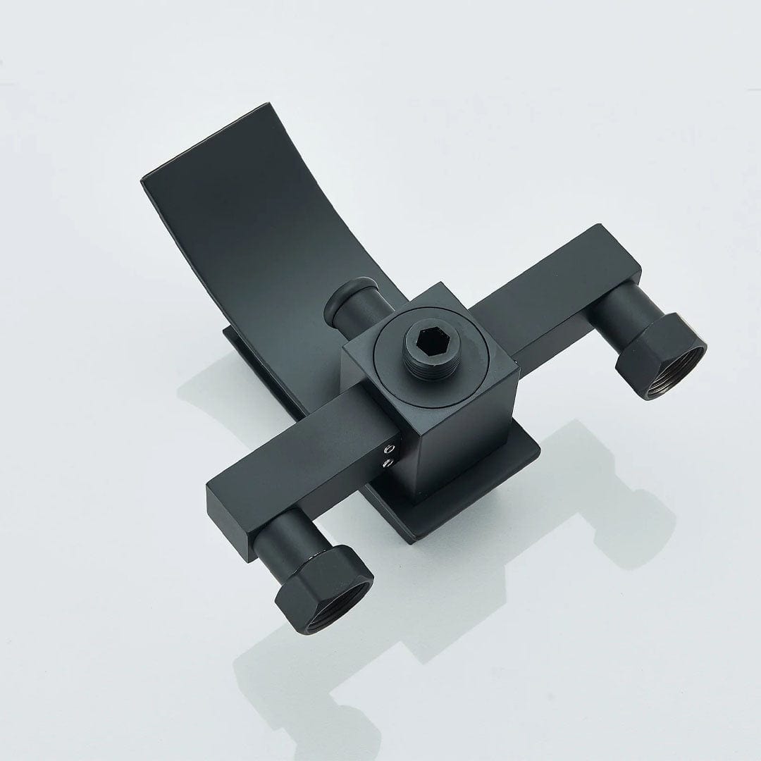 Baterie cada cu robinet tip cascada, negru mat