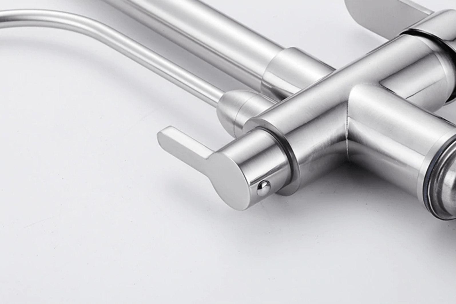 Baterie cu 3 cai pentru filtru de purificare si dus extractibil, argintiu nichelat