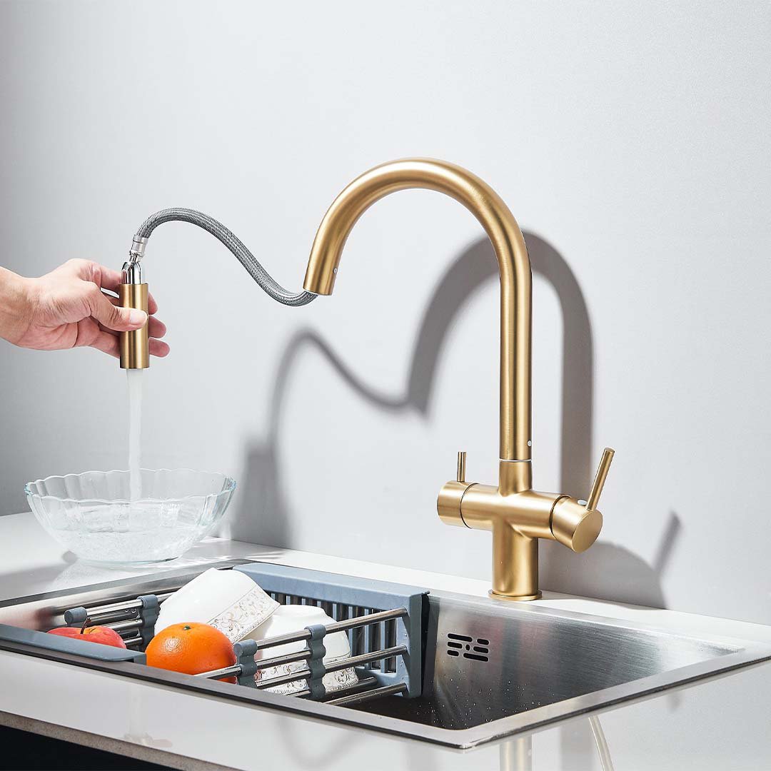 Baterie cu filtru de purificare si dus extractibil, auriu mat