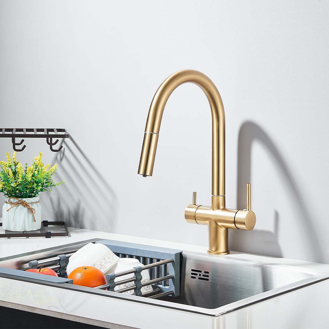 Baterie cu filtru de purificare si dus extractibil, auriu mat