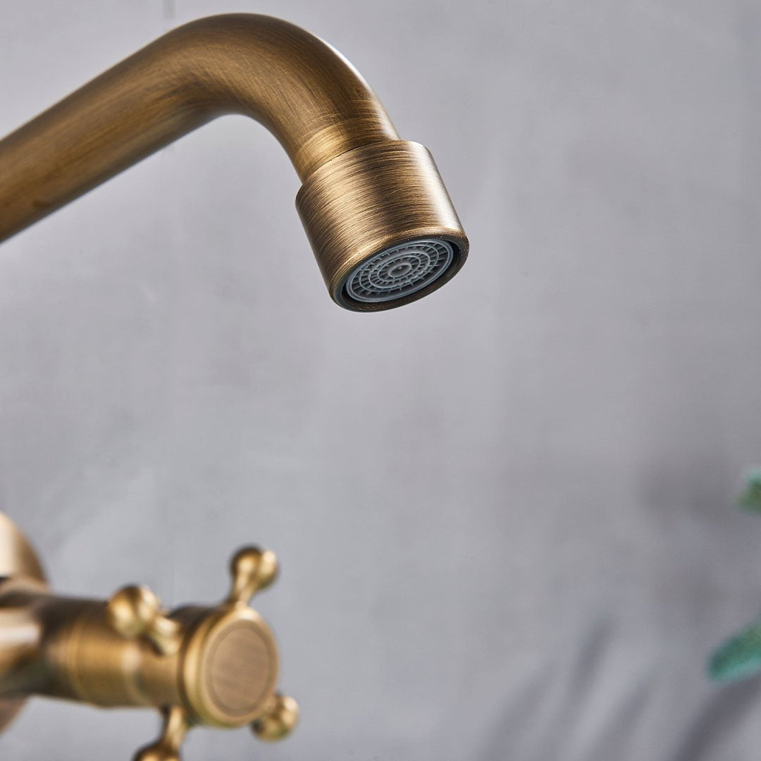 Baterie cu montare pe perete in stil victorian, auriu periat