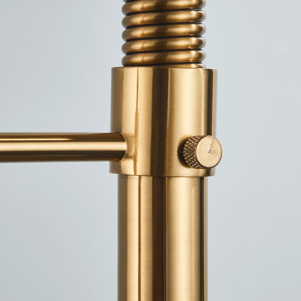 Baterie de bucatarie, auriu nichelat cu negru, cu 2 functii de curgere si dus flexibil