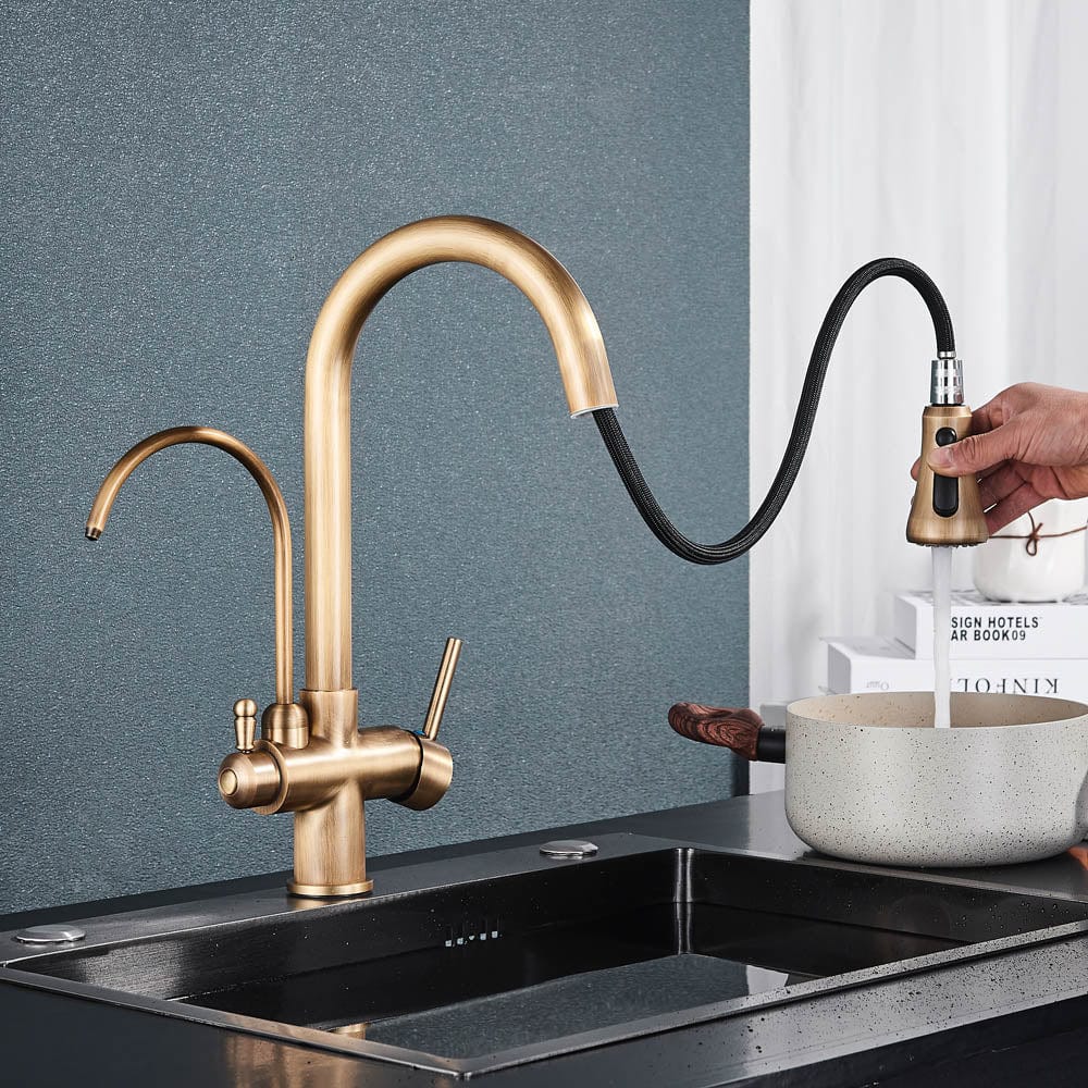 Baterie de bucatarie cu 3 căi, auriu antichizat, cu 2 funcții de curgere și duș extractibil