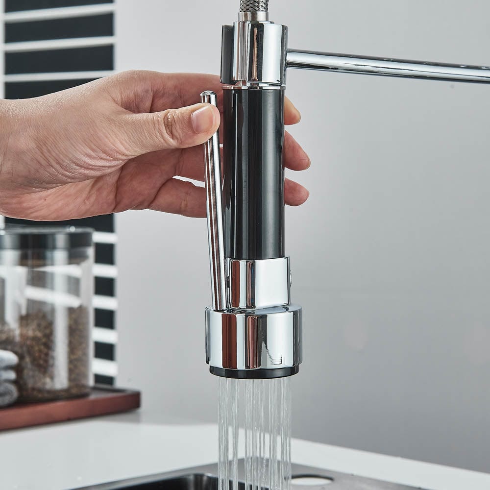 Baterie de bucatarie cu dus flexibil si pipa pentru apa filtrata, argintiu