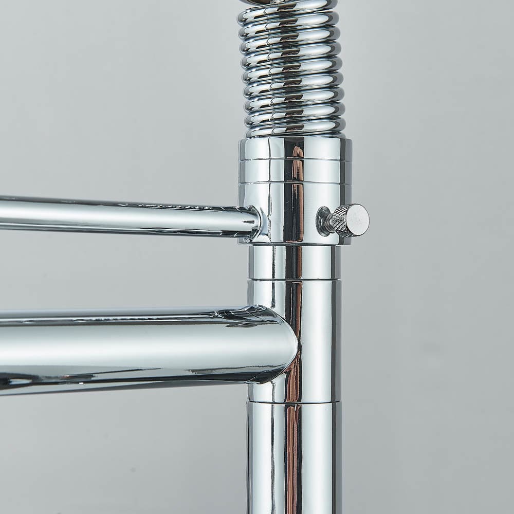 Baterie de bucatarie cu dus flexibil si pipa pentru apa filtrata, argintiu