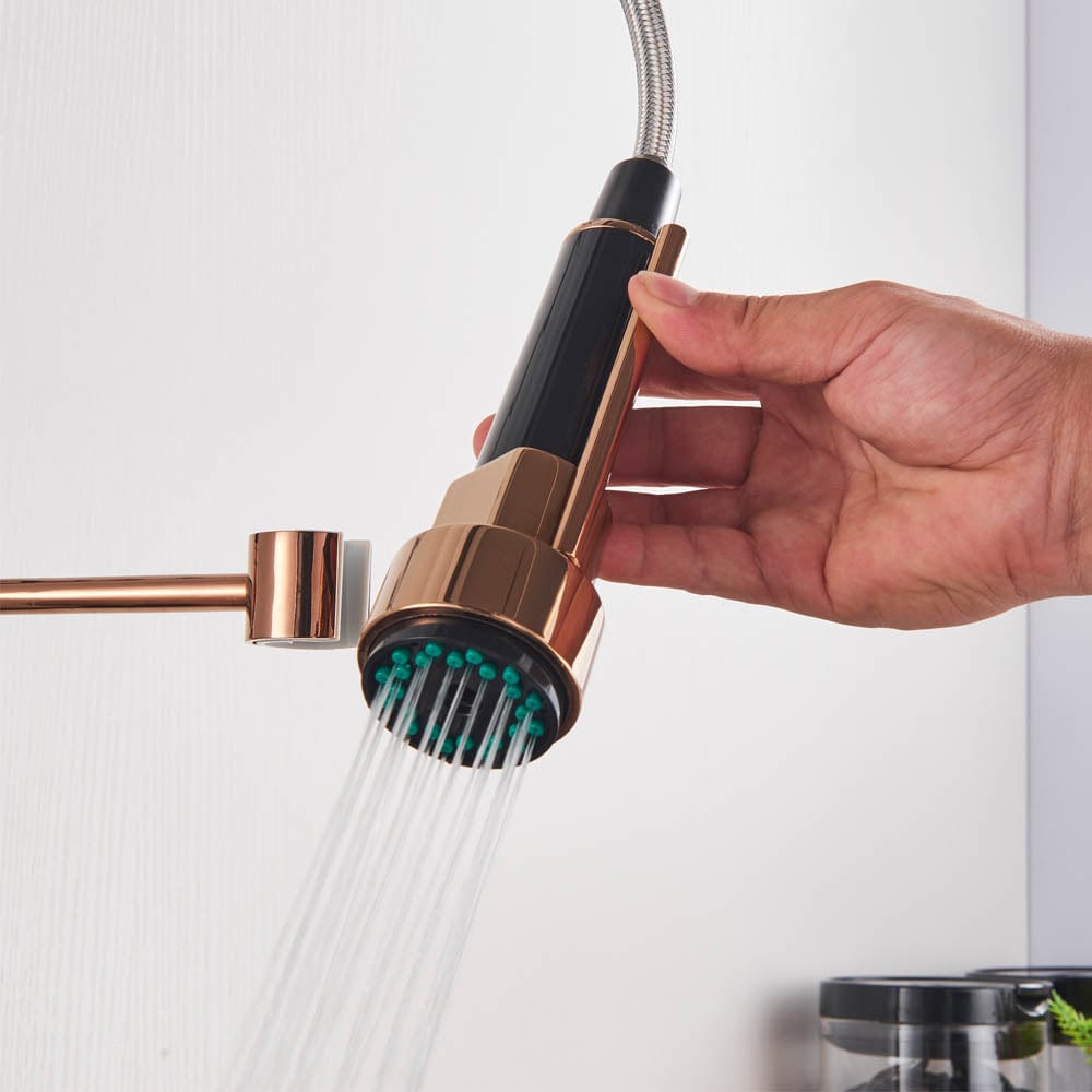 Baterie de bucatarie cu dus detasabil, negru-rose