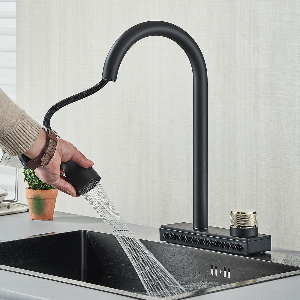 Baterie de bucătărie cu sistem de curgere tip cascadă