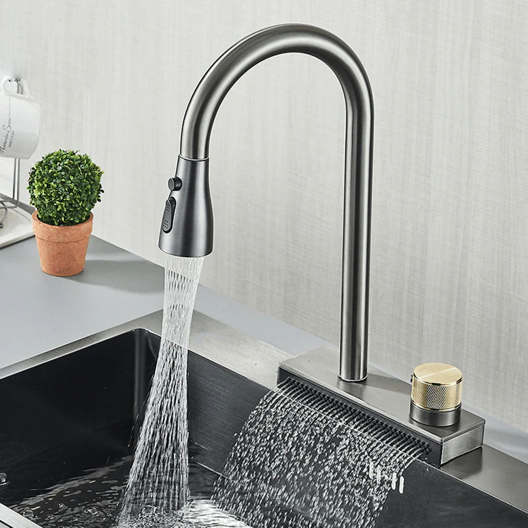 Baterie de bucătărie cu sistem de curgere tip cascadă