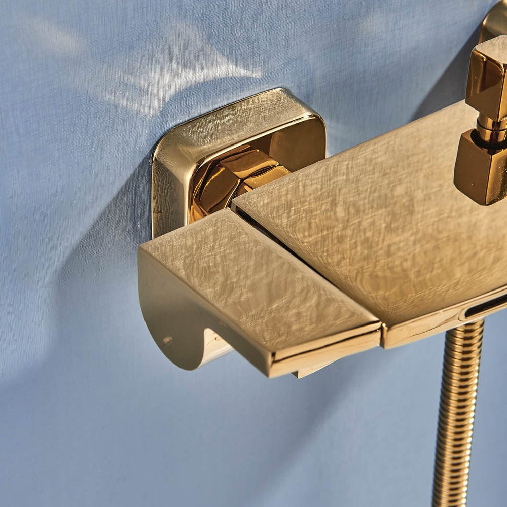 Baterie de cadă cu cascadă și duș de mână, auriu lucios