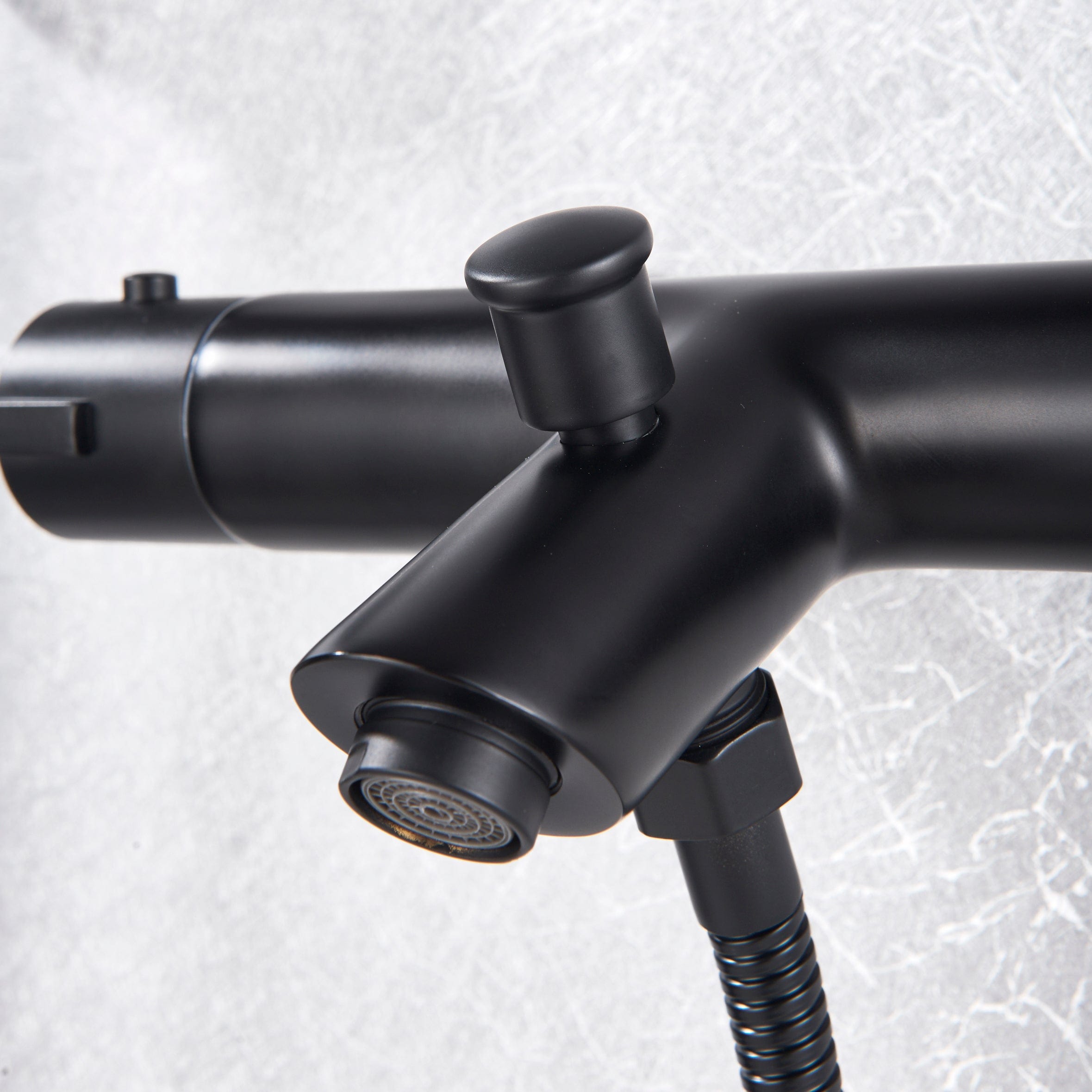 Baterie de cada cu termostat si dus de mana, finisaj negru mat