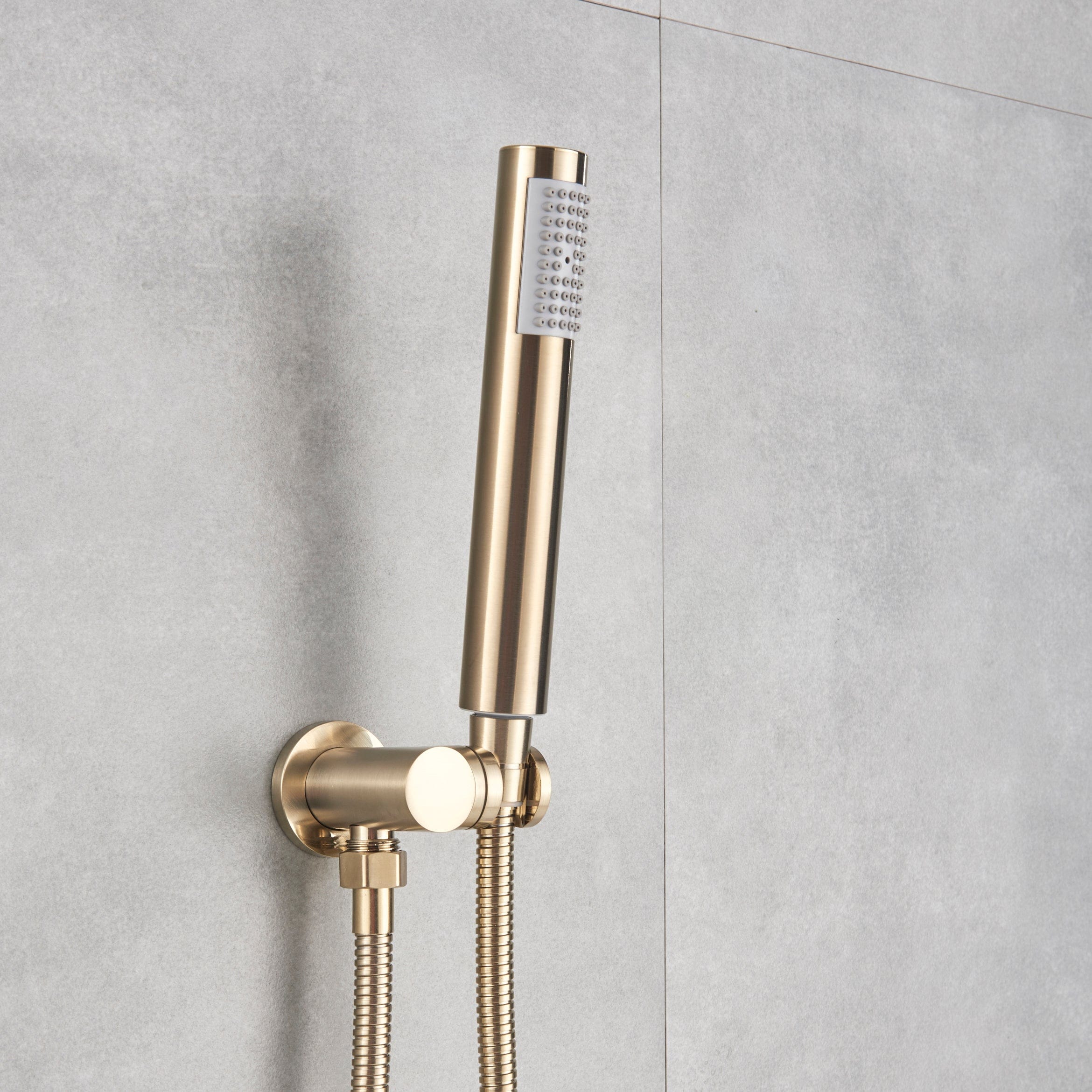 Baterie de cada incastrata, cu dus de mana, finisaj auriu nichelat (semi-lucios)