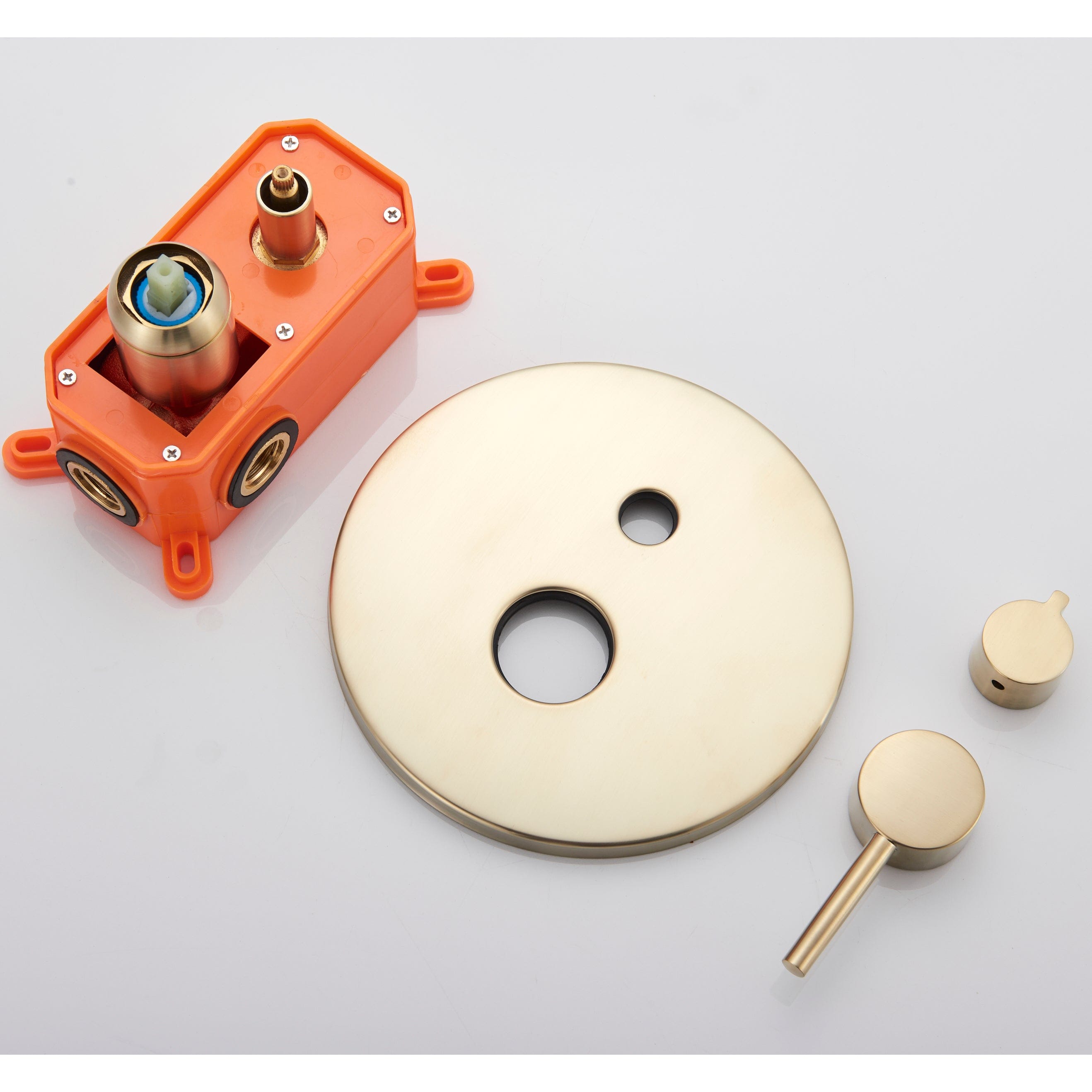 Baterie de cada incastrata, cu dus de mana, finisaj auriu nichelat (semi-lucios)