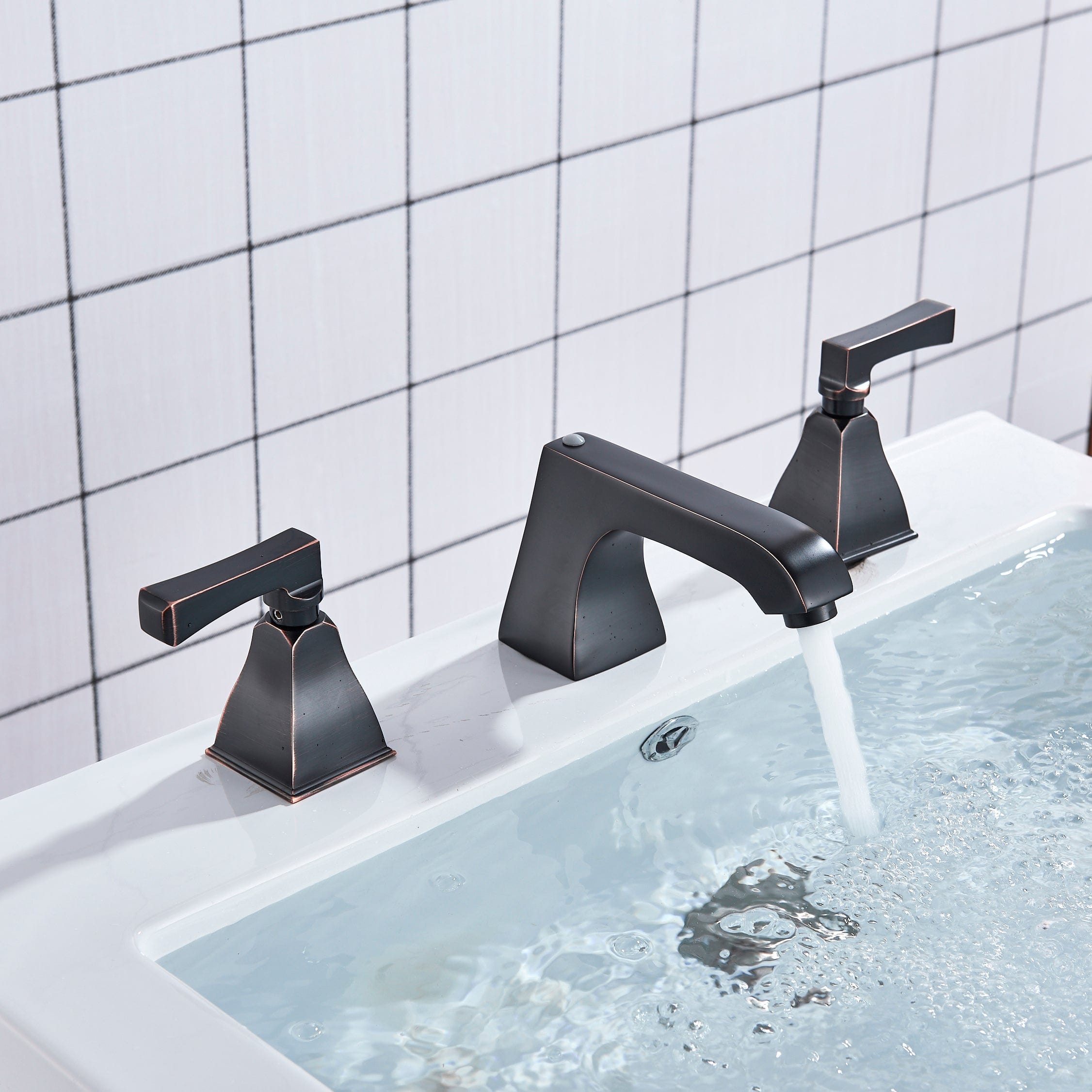 Baterie de lavoar cu design minimalist, doua manere, negru mat