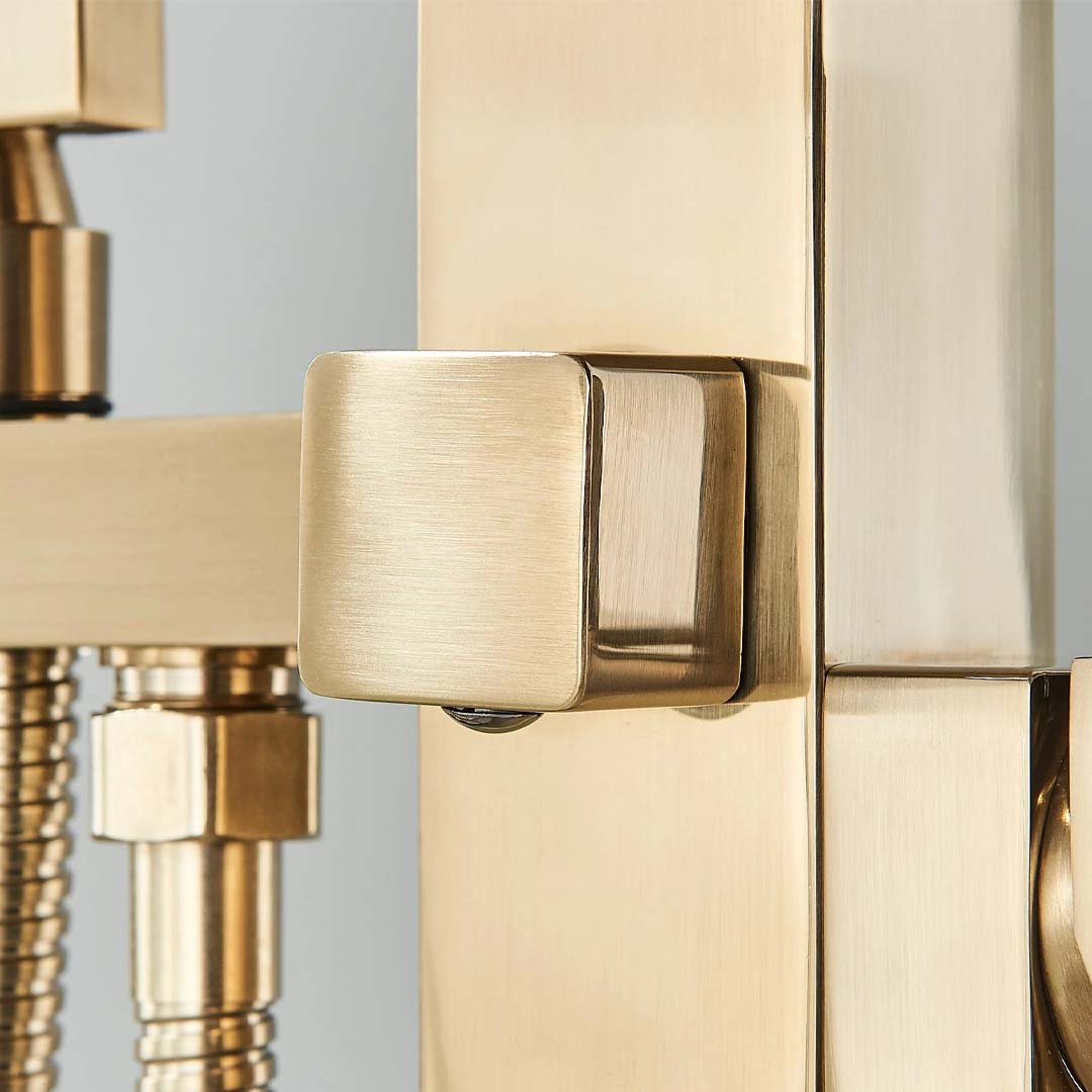 Baterie freestanding cu cadru patrat si efect de cascada, auriu periat