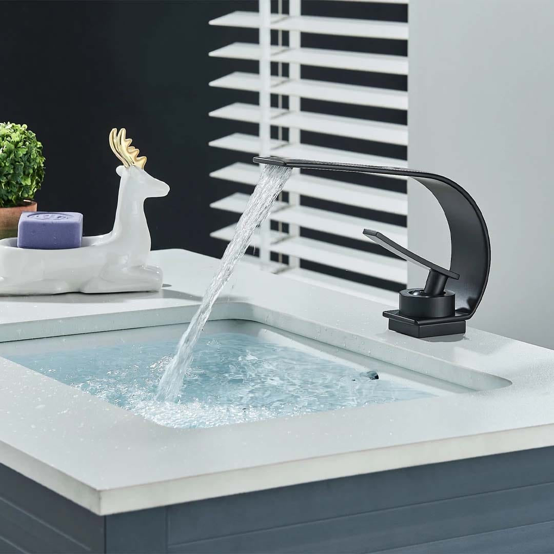 Baterie lavoar baie, negru mat, curbata in forma de C