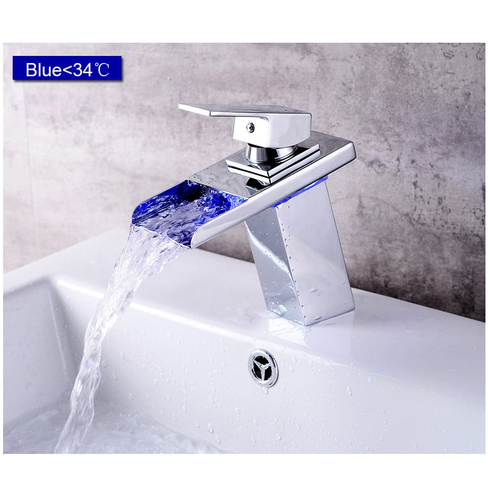 Baterie lavoar cu LED, tip cascada, argintiu cromat