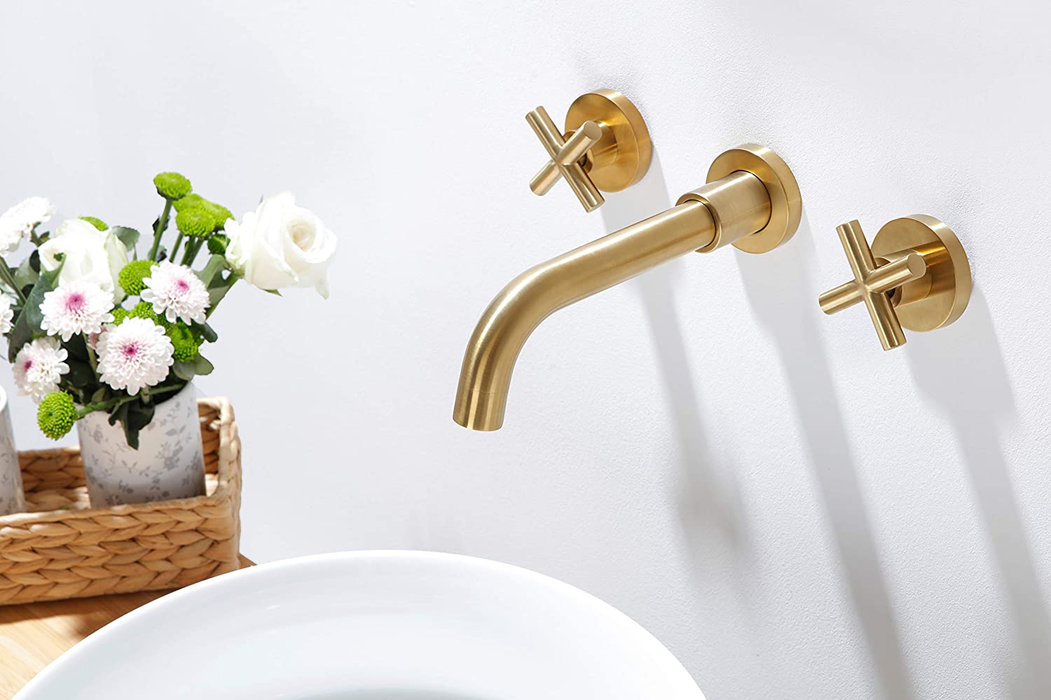 Baterie lavoar, cu montare in perete, din alama, cu 2 manere, auriu