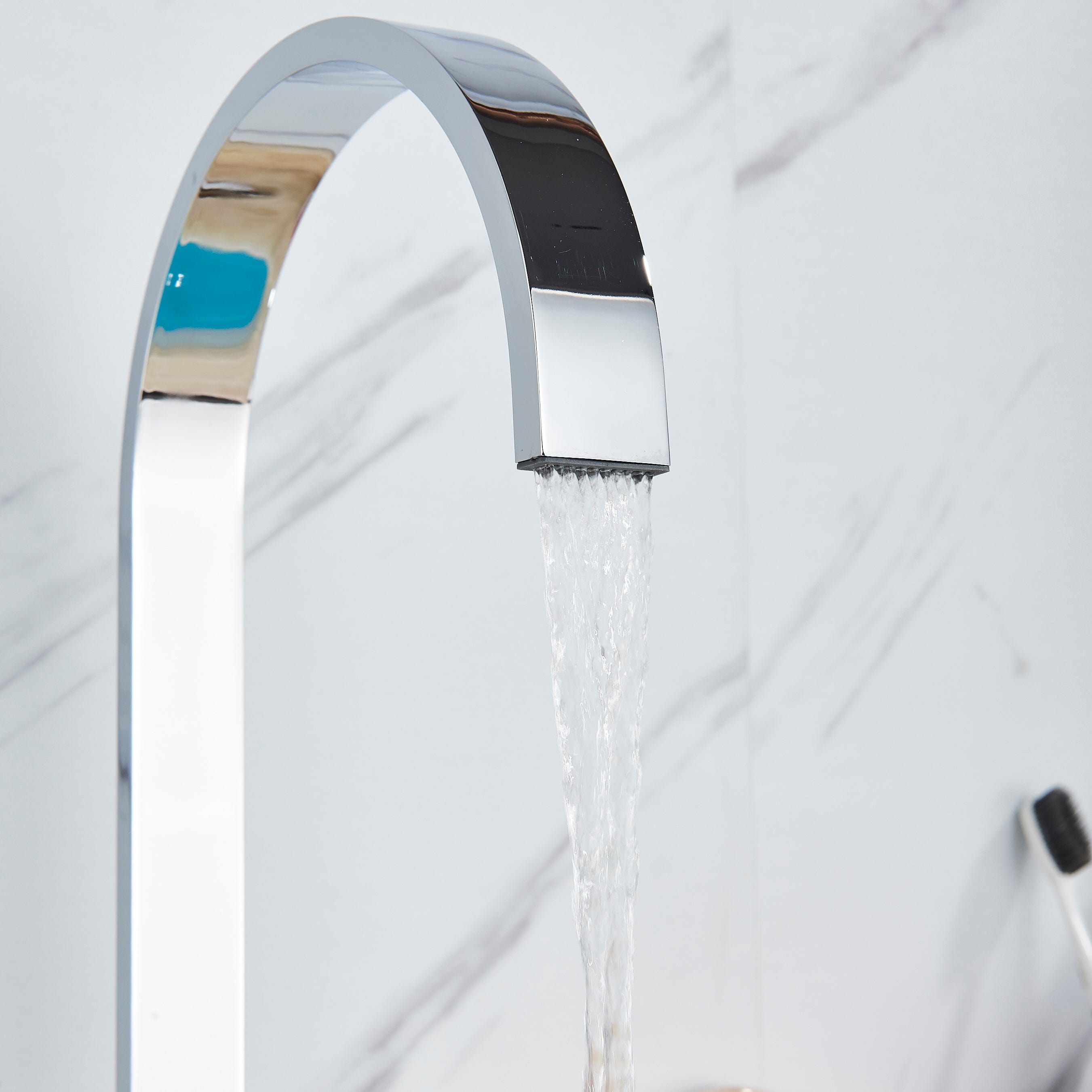 Baterie lavoar cu montare pe blat, cu monocomanda, argintiu cromat