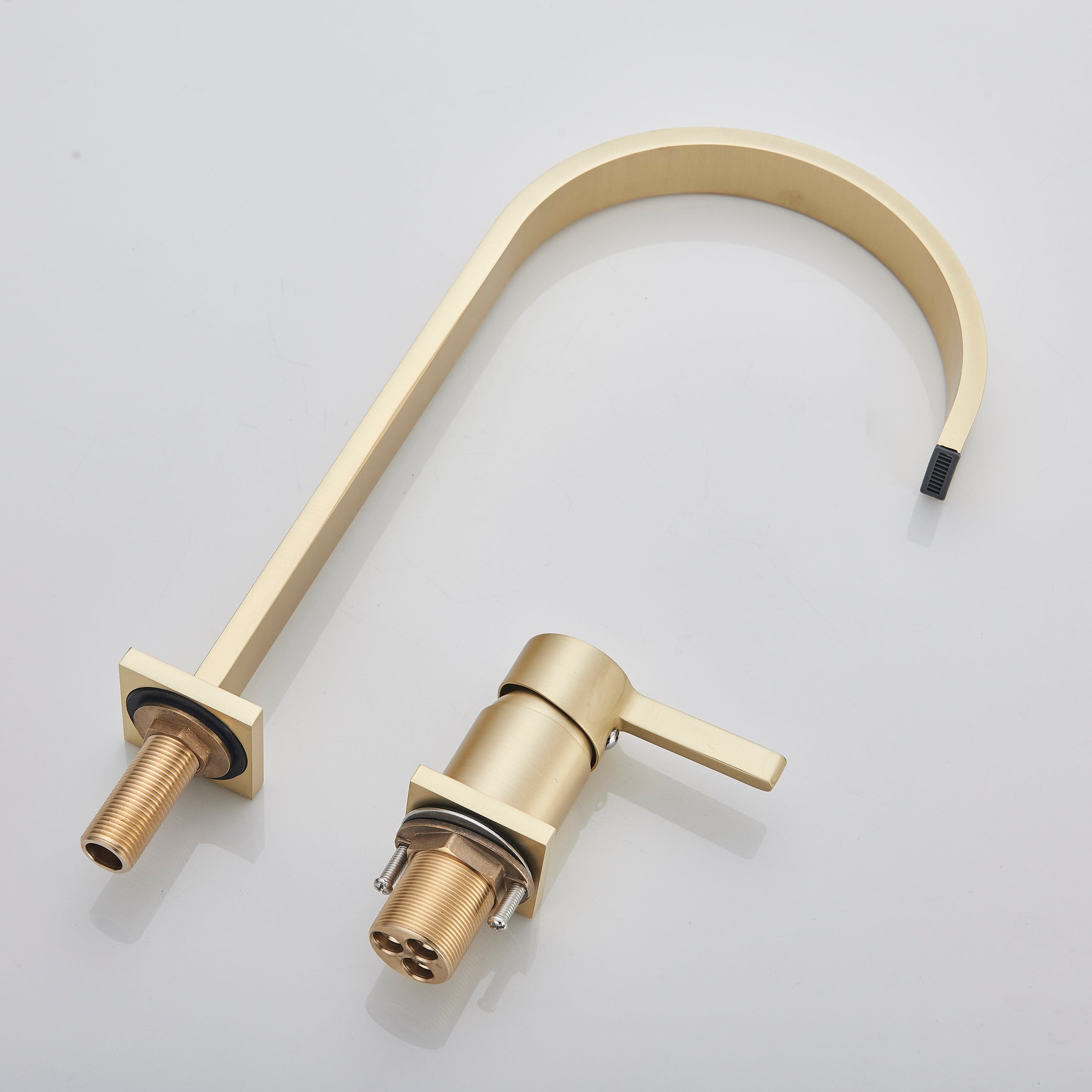 Baterie lavoar cu montare pe blat, cu monocomanda, auriu nichelat