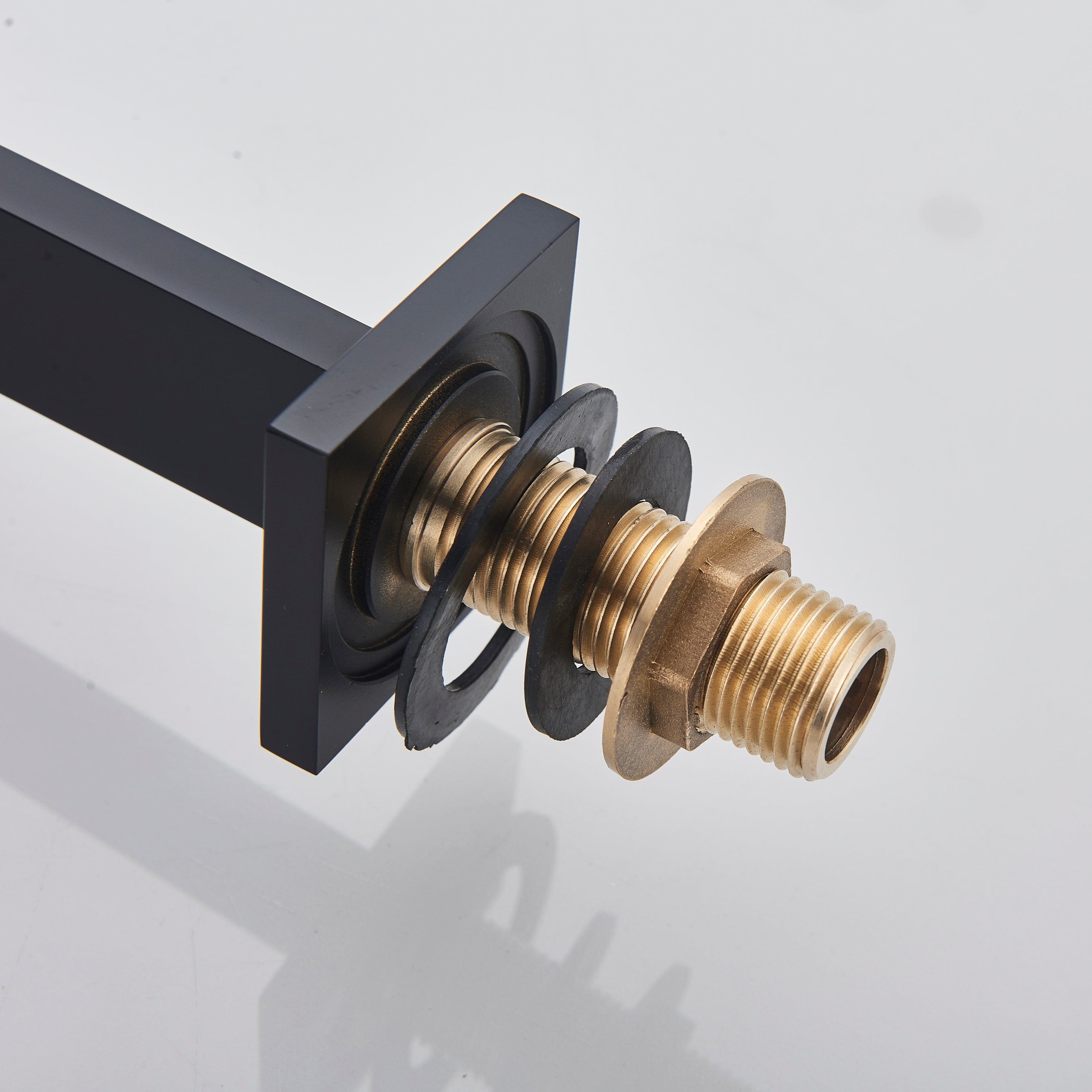 Baterie lavoar cu montare pe blat, cu monocomanda, negru mat