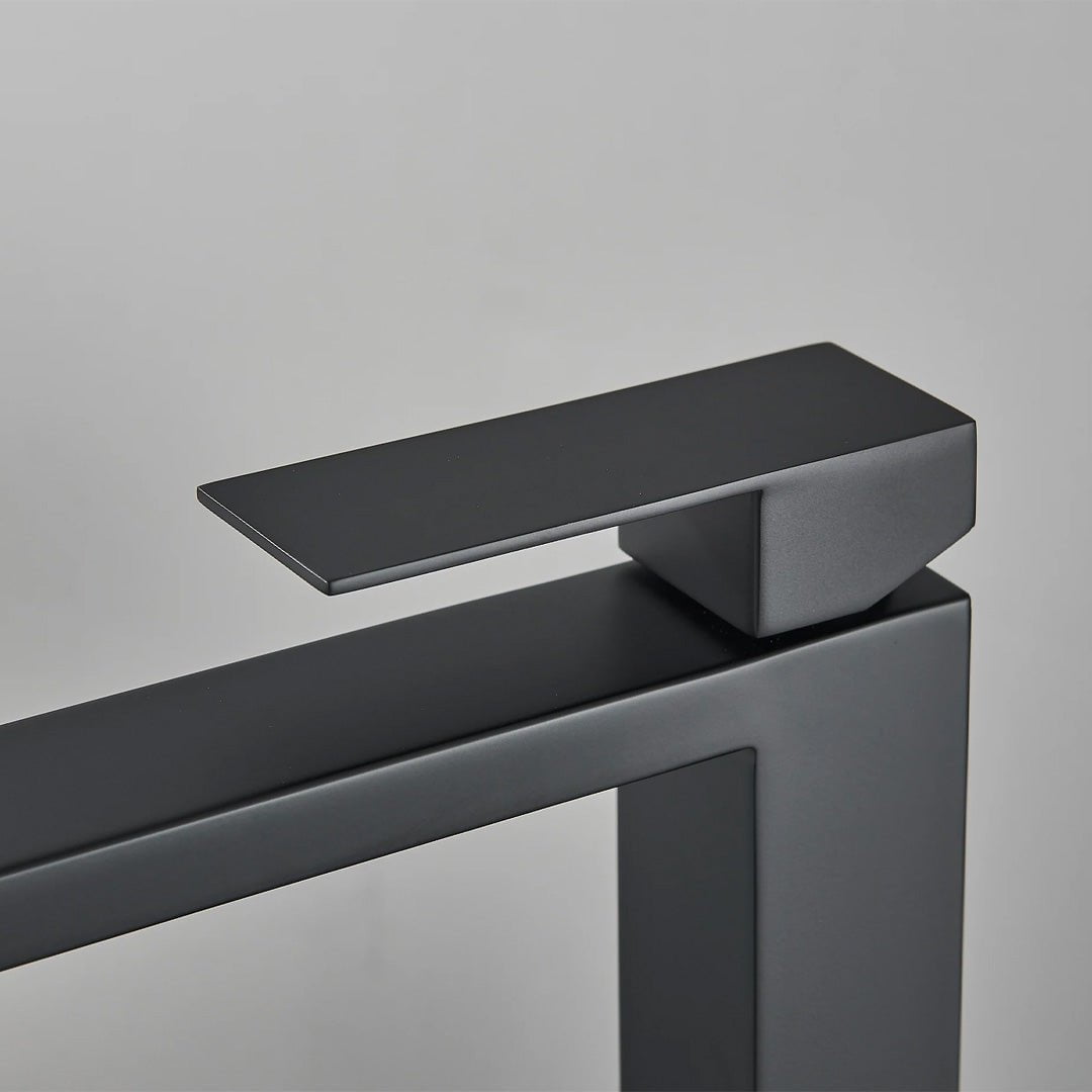 Baterie lavoar, cu montare pe blat, negru