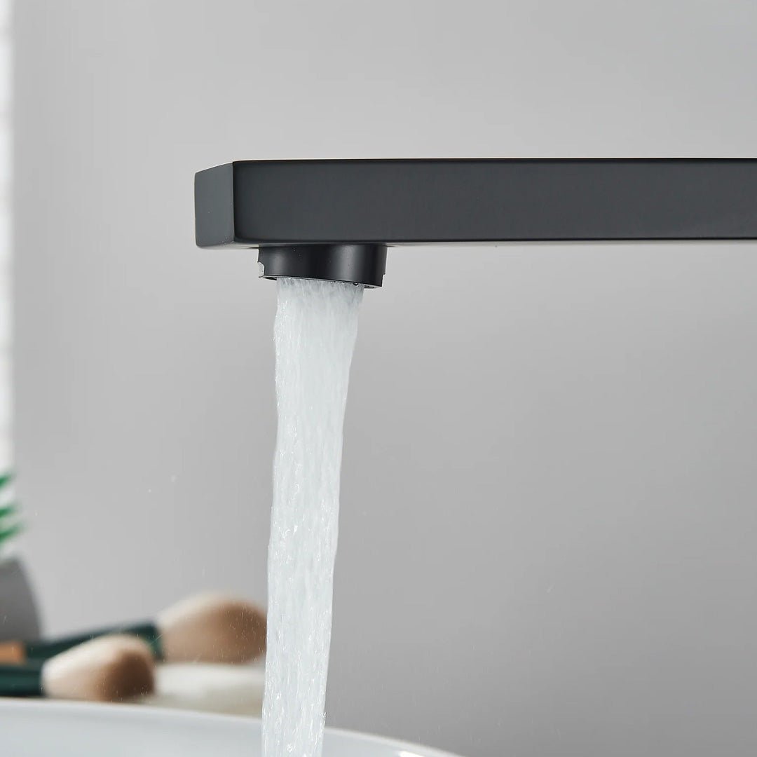 Baterie lavoar, cu montare pe blat, negru