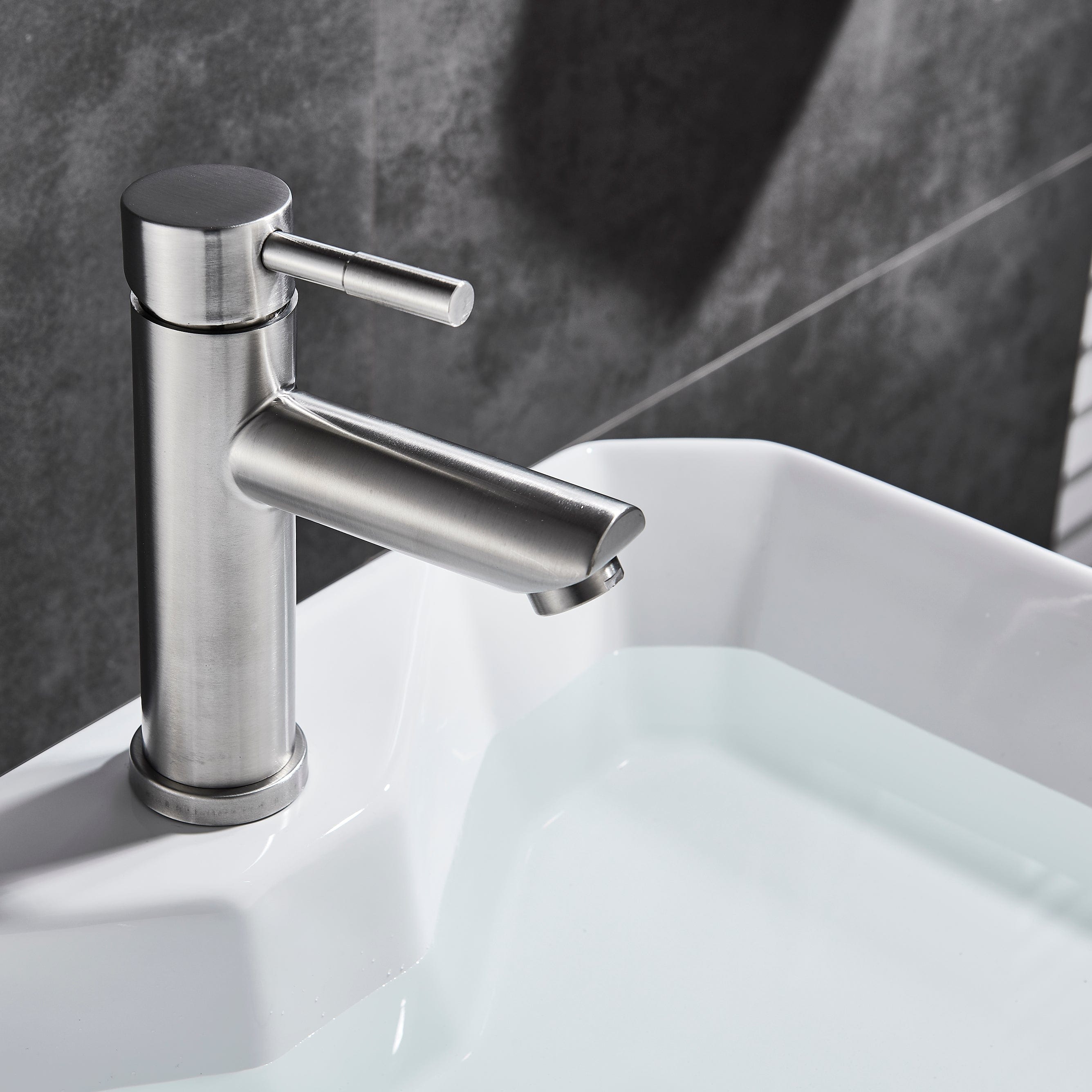 Baterie lavoar cu montare pe chiuveta, argintiu nichelat