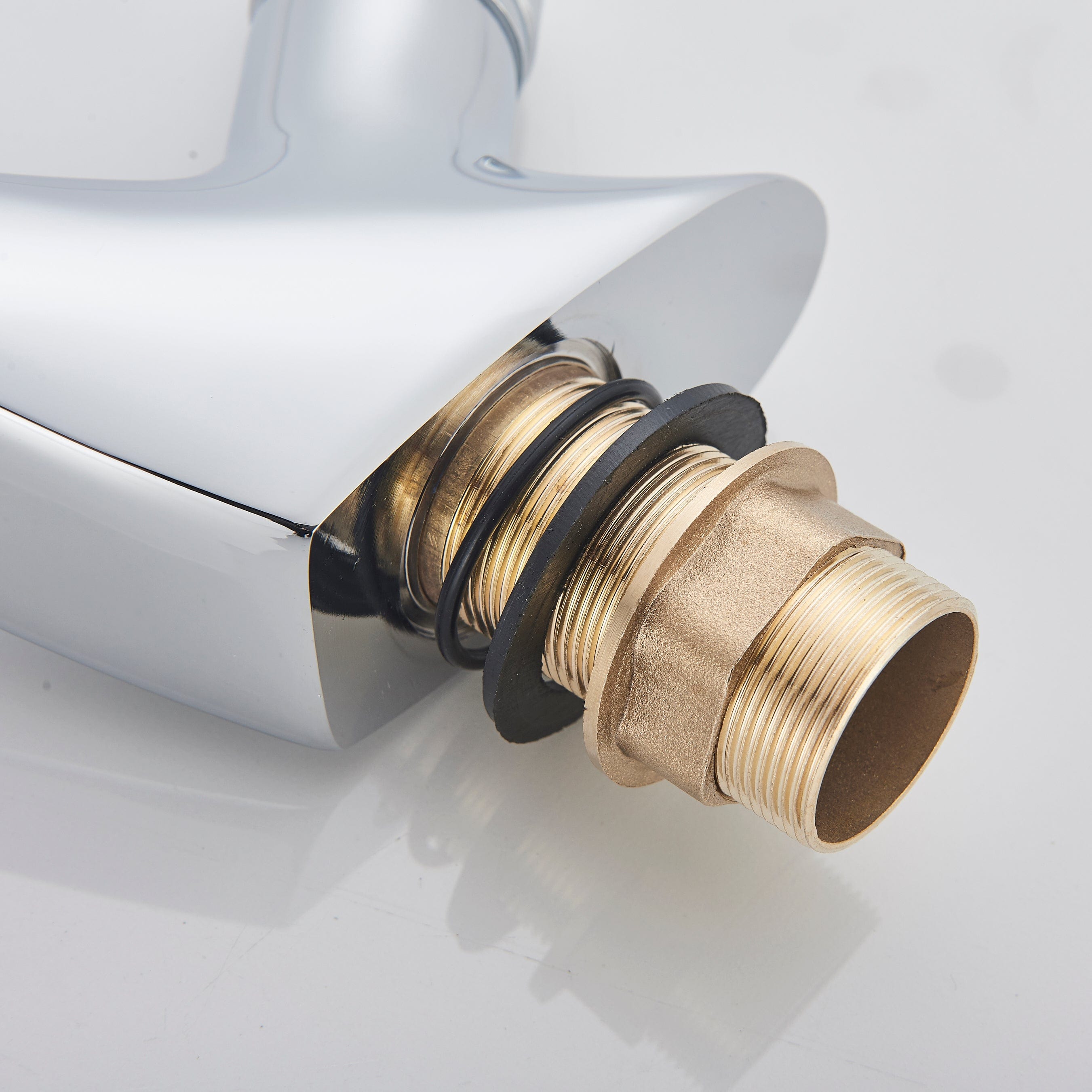 Baterie lavoar cu un singur maner si orificiu, tip cascada, argintiu lucios