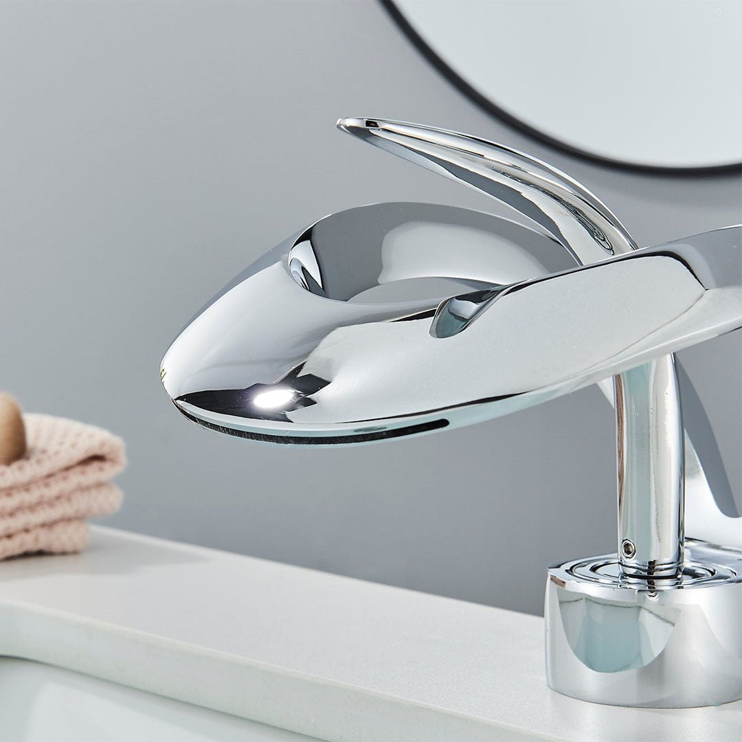 Baterie lavoar cu un singur maner si orificiu, tip cascada, argintiu lucios