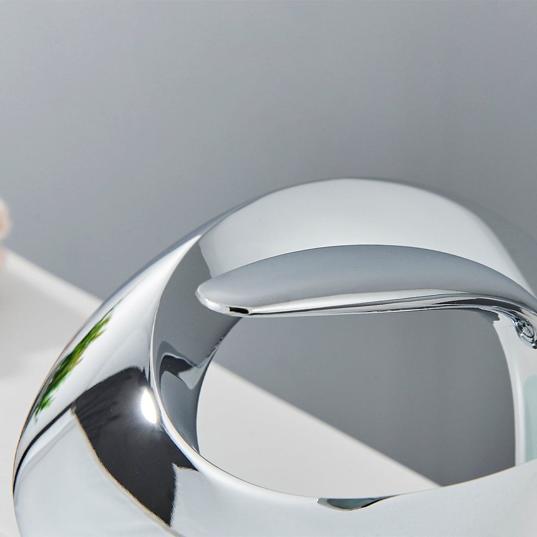 Baterie lavoar cu un singur maner si orificiu, tip cascada, argintiu lucios