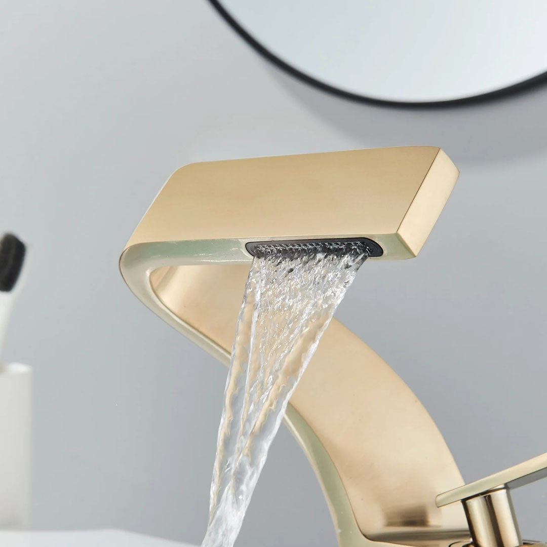 Baterie lavoar, curgere tip cascada, auriu mat