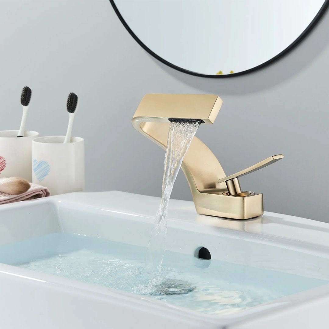 Baterie lavoar, curgere tip cascada, auriu mat