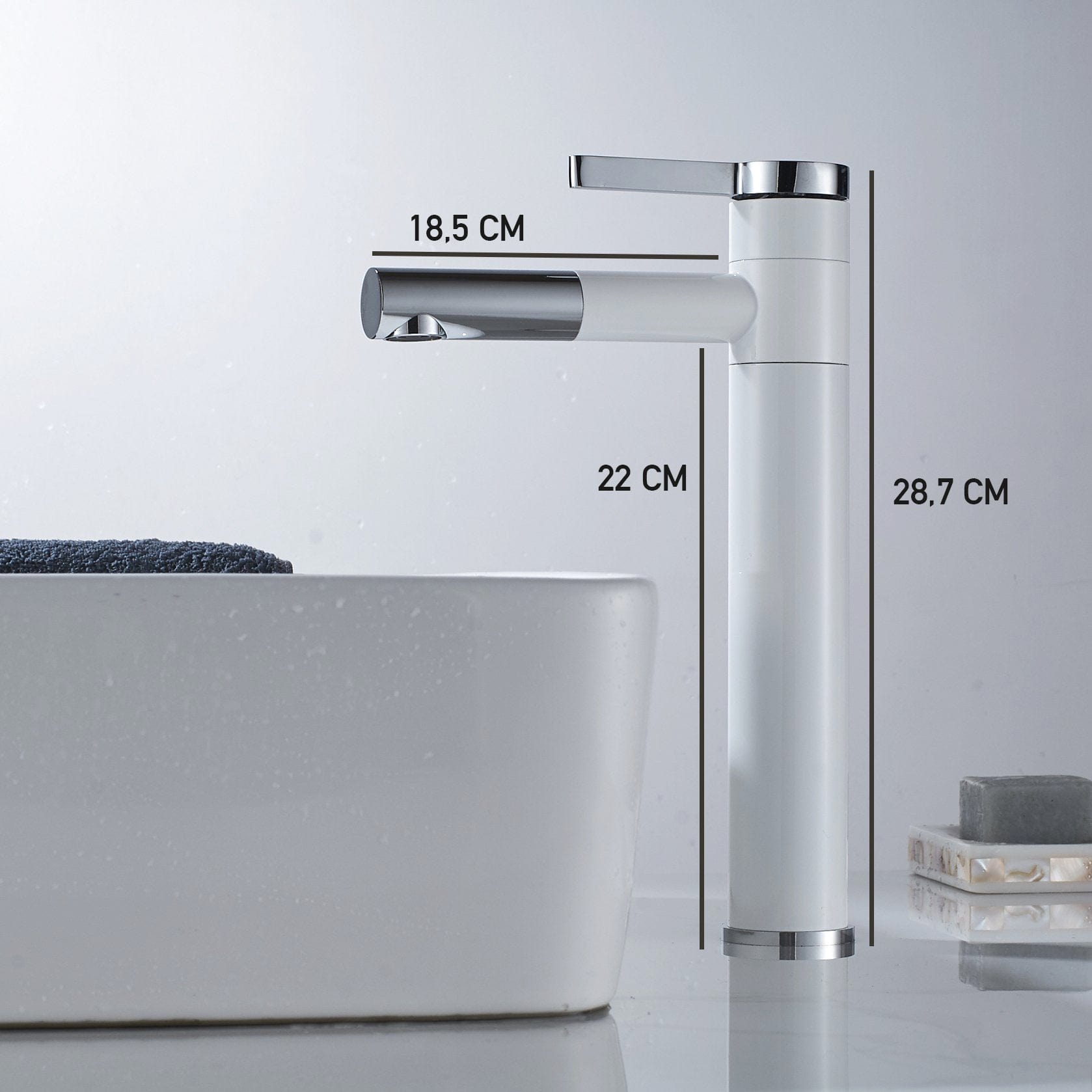 Baterie lavoar, din alama cu montare in blat, alb si cromat