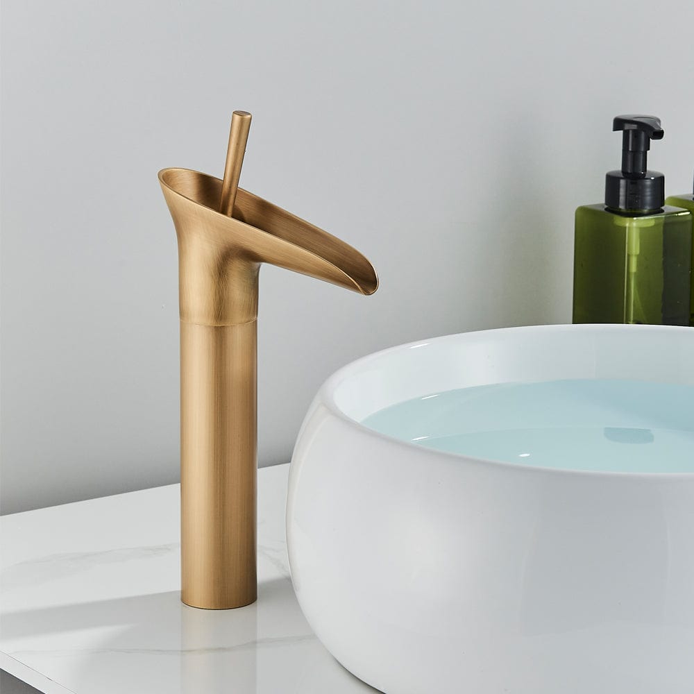 Baterie lavoar din alama, tip cascada, auriu antichizat