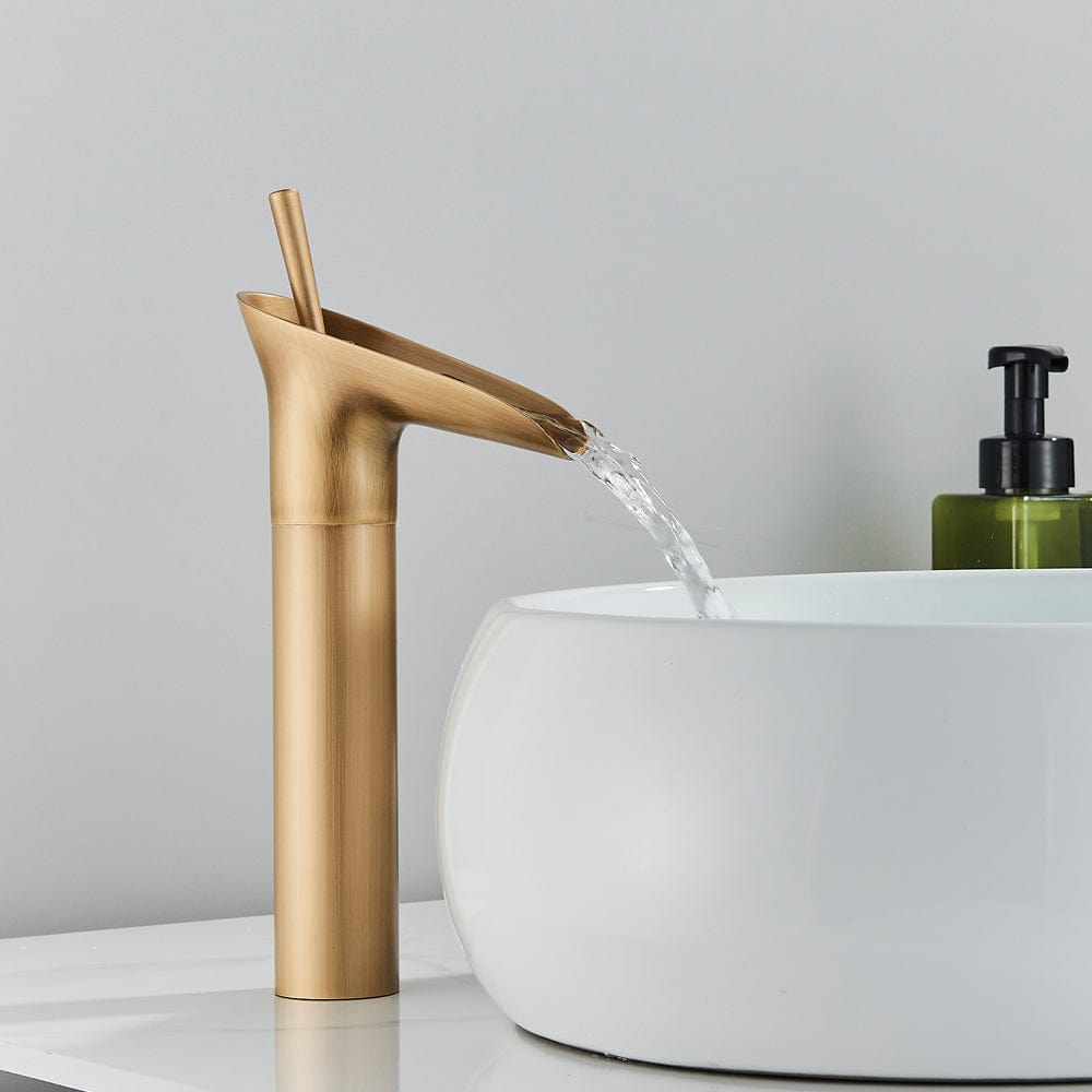 Baterie lavoar din alama, tip cascada, auriu antichizat