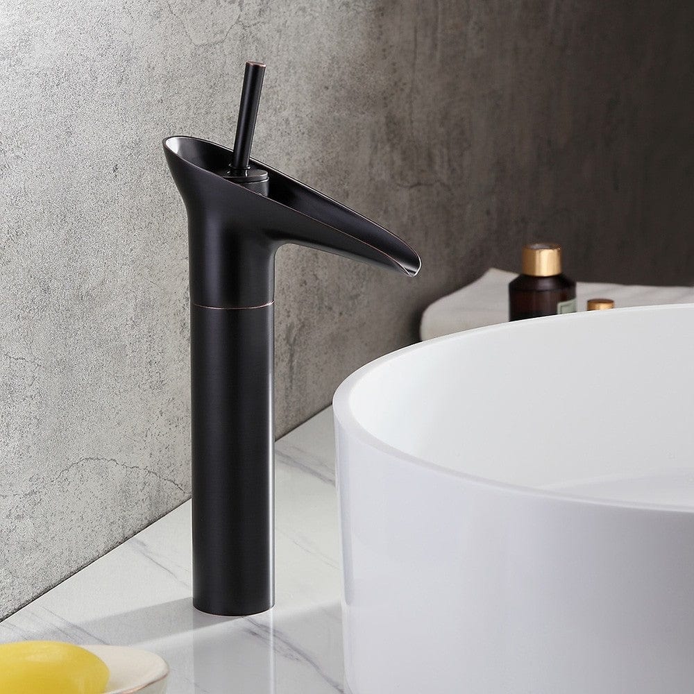 Baterie lavoar din alama, tip cascada, negru