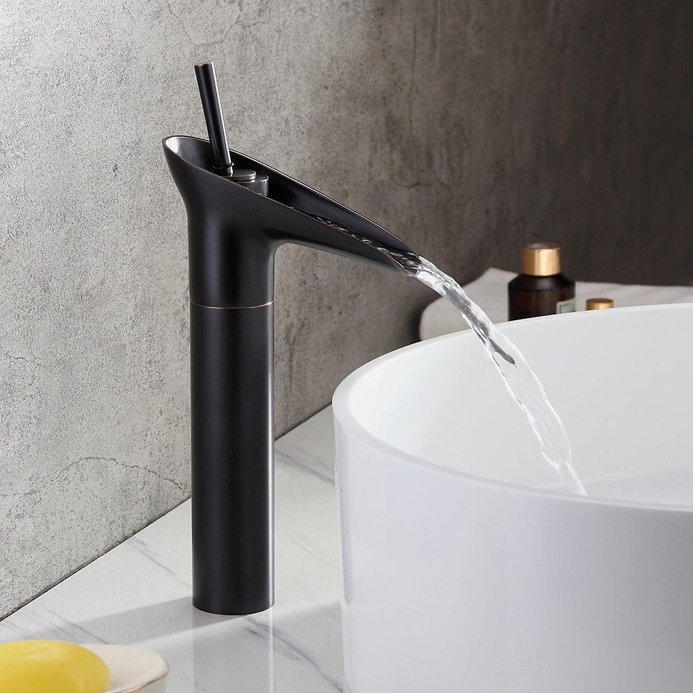 Baterie lavoar din alama, tip cascada, negru